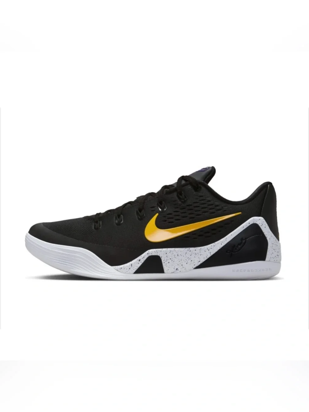Men’s Size 8-9 Nike Kobe 9 EM Low Protro 